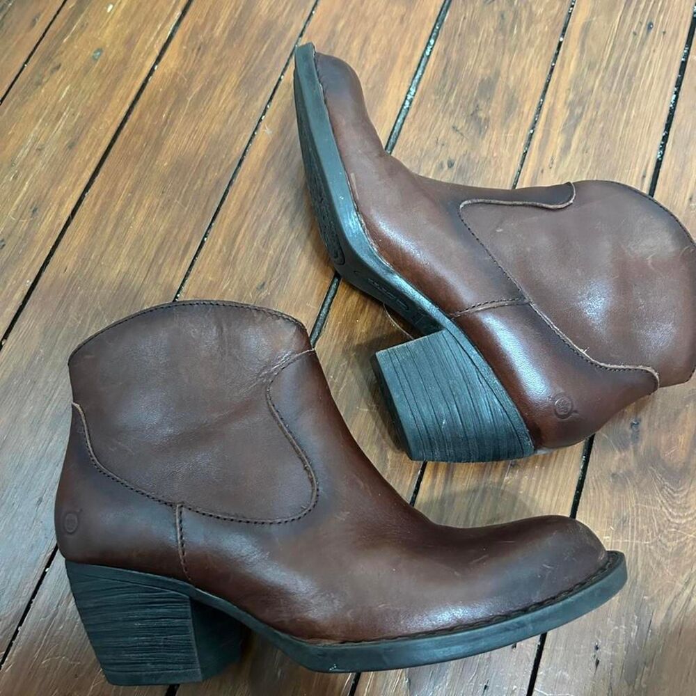 Born Women's Brown Boots